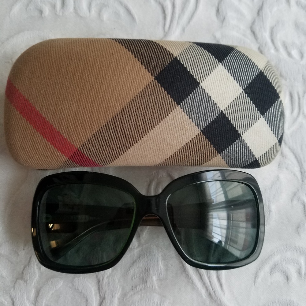 Burberry tinted sunglasses